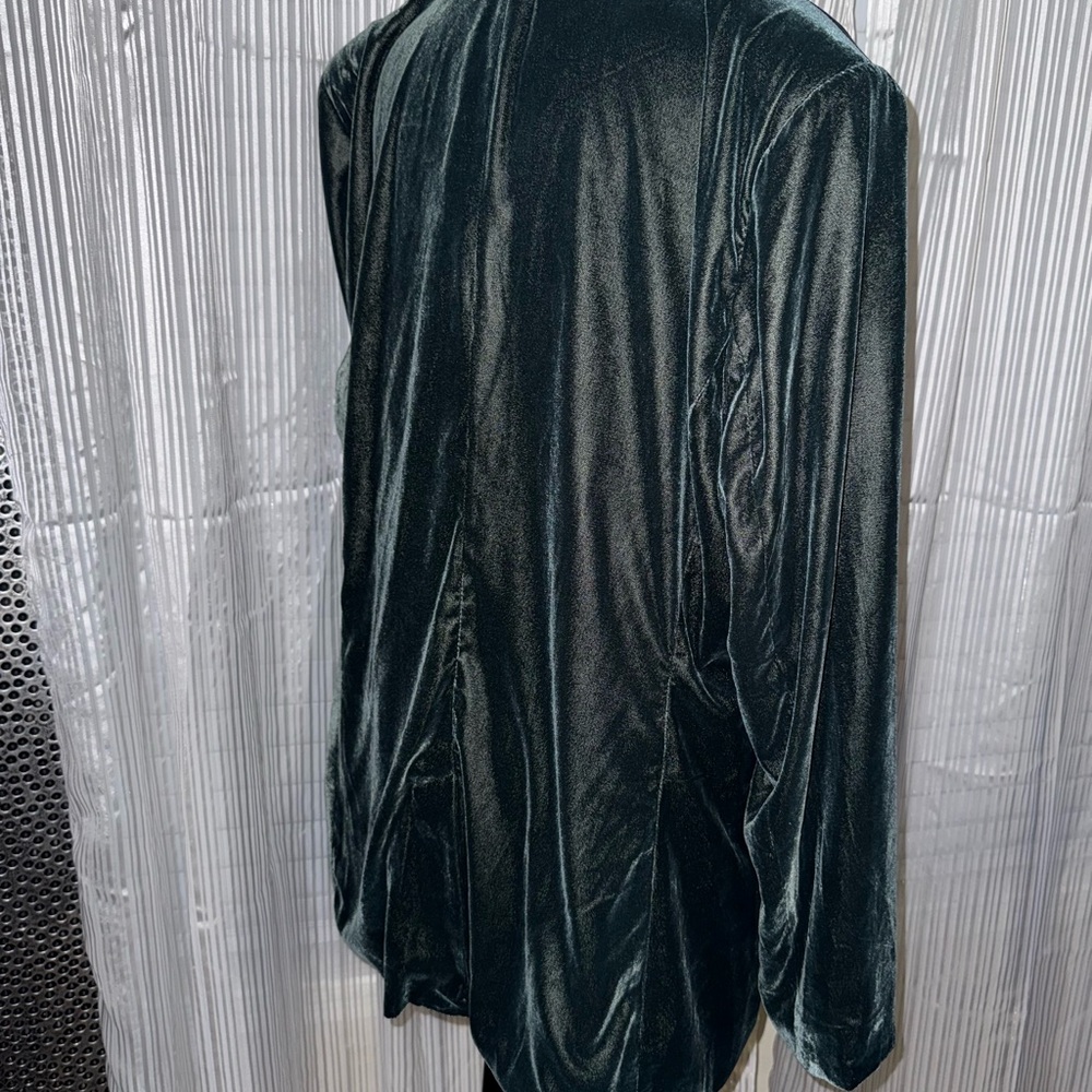 a new day Velvet Blazer in Green - Picture 3 of 4